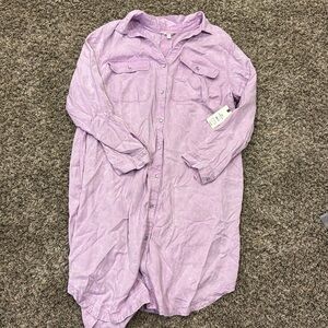 Long sleeve button down dresss. Women’s size 2x. NWT-  B5